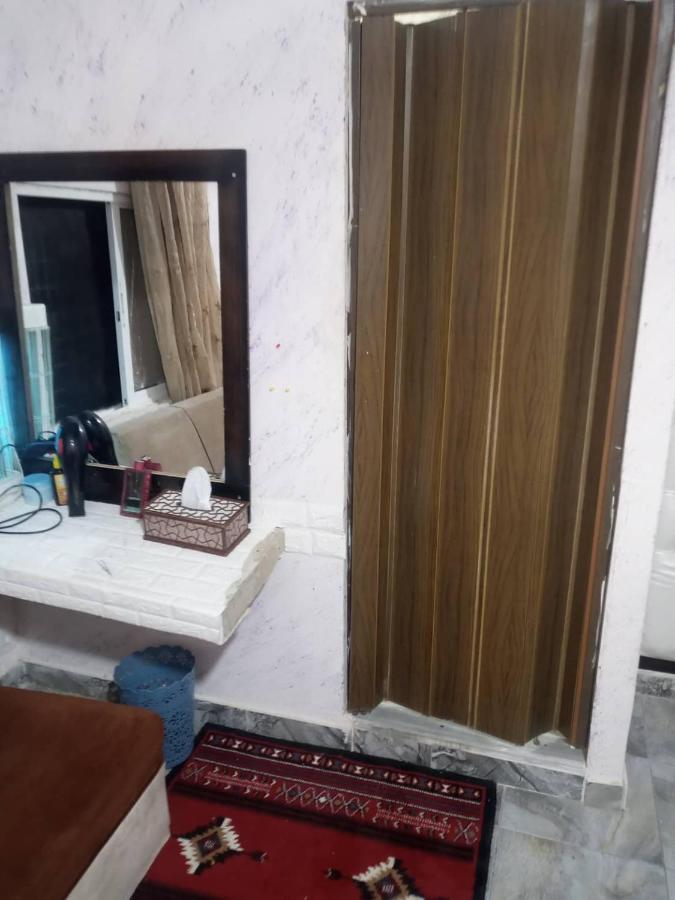 Guest House Hazem Al Azraq ash Shamali Exterior photo